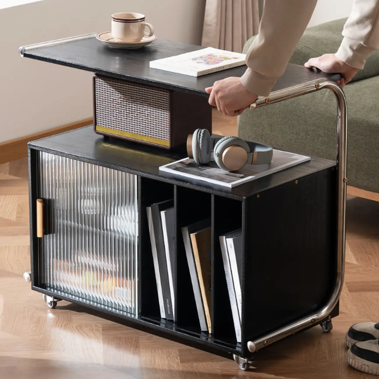 Table d'appoint mobile flexible en bois et métal avec rangement