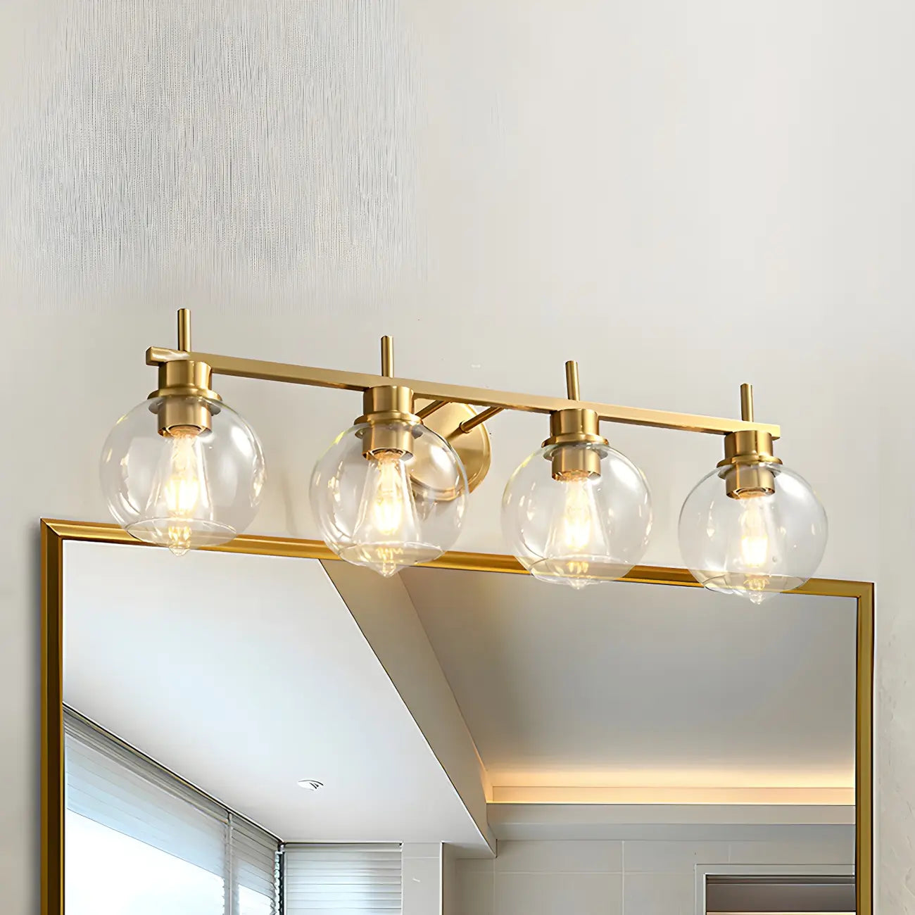 Applique murale globe en laiton style moderne pour salle de bain