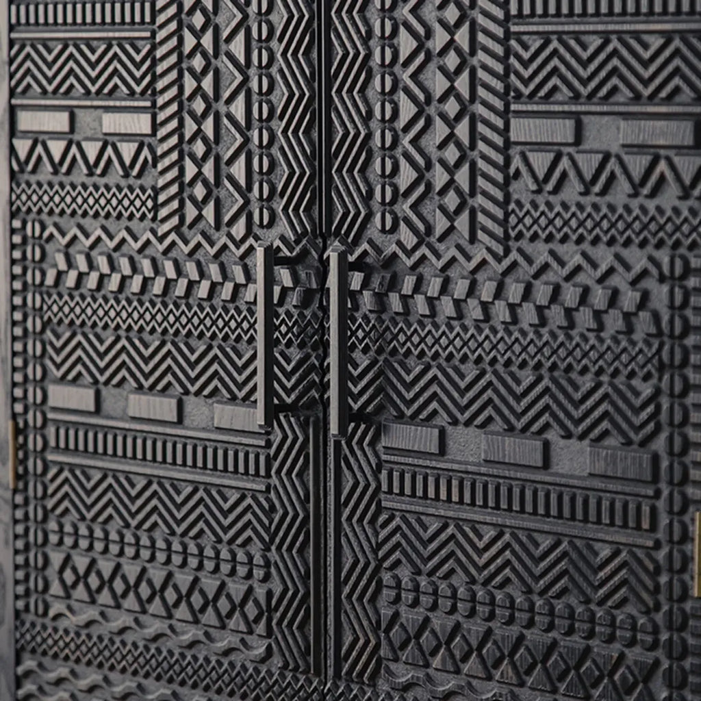 Buffet en bois noir à motif artistique, 3 étagères