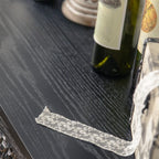 Buffet en bois noir à motif artistique, 3 étagères