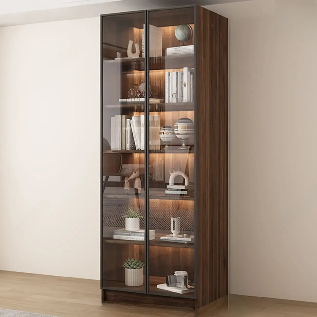 Grande bibliothèque moderne en bois de cacao brun avec portes vitrées