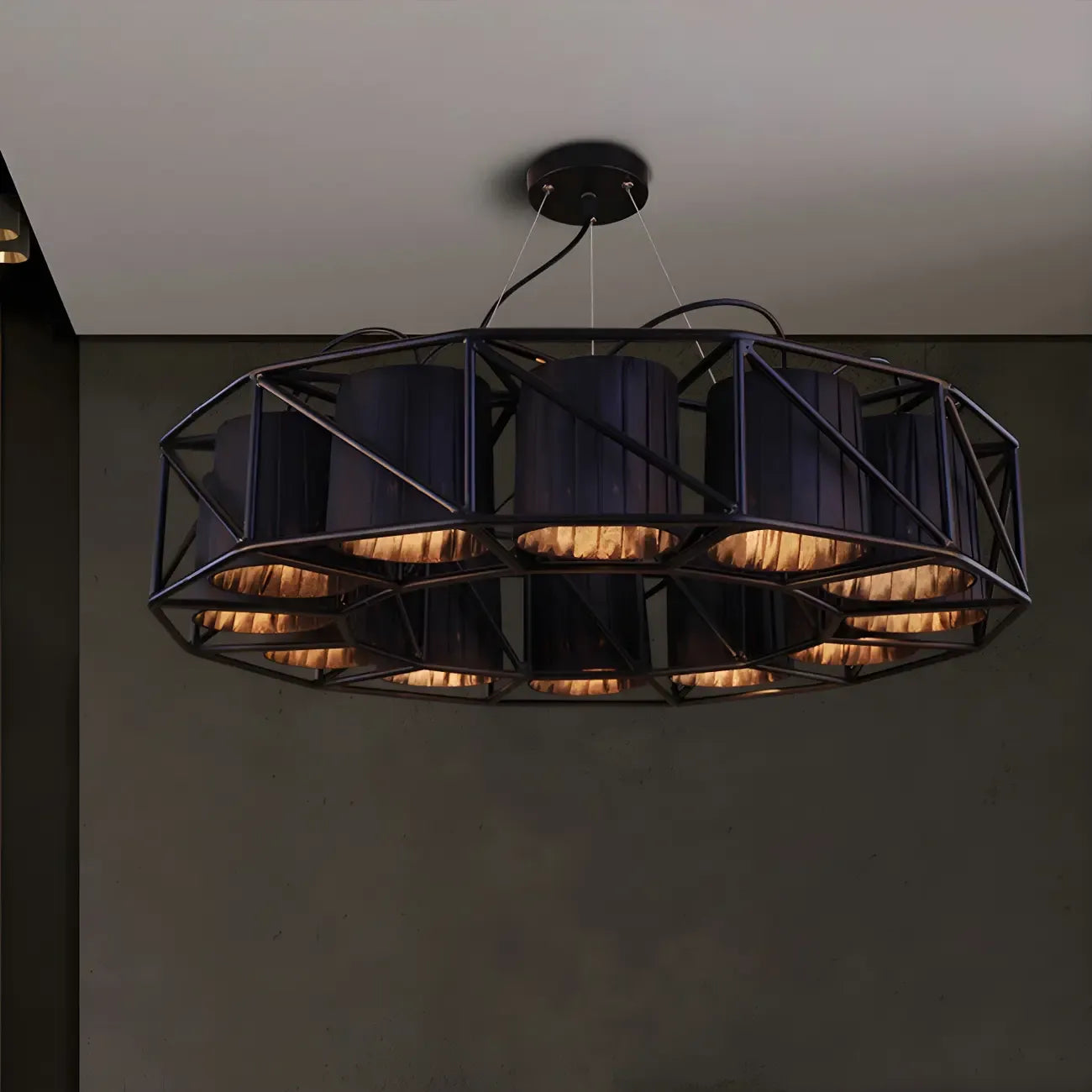 Lustre moderne géométrique en métal noir