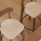 Tabouret de bar carré confortable en bois brun avec dossier