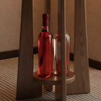 Petite table d'appoint ronde à pieds croisés en bois de noyer
