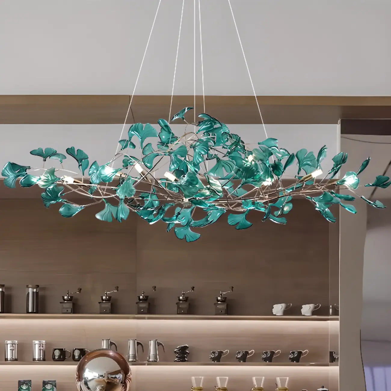 Lustre Art Déco moderne en acrylique ambré à motif floral et feuilles
