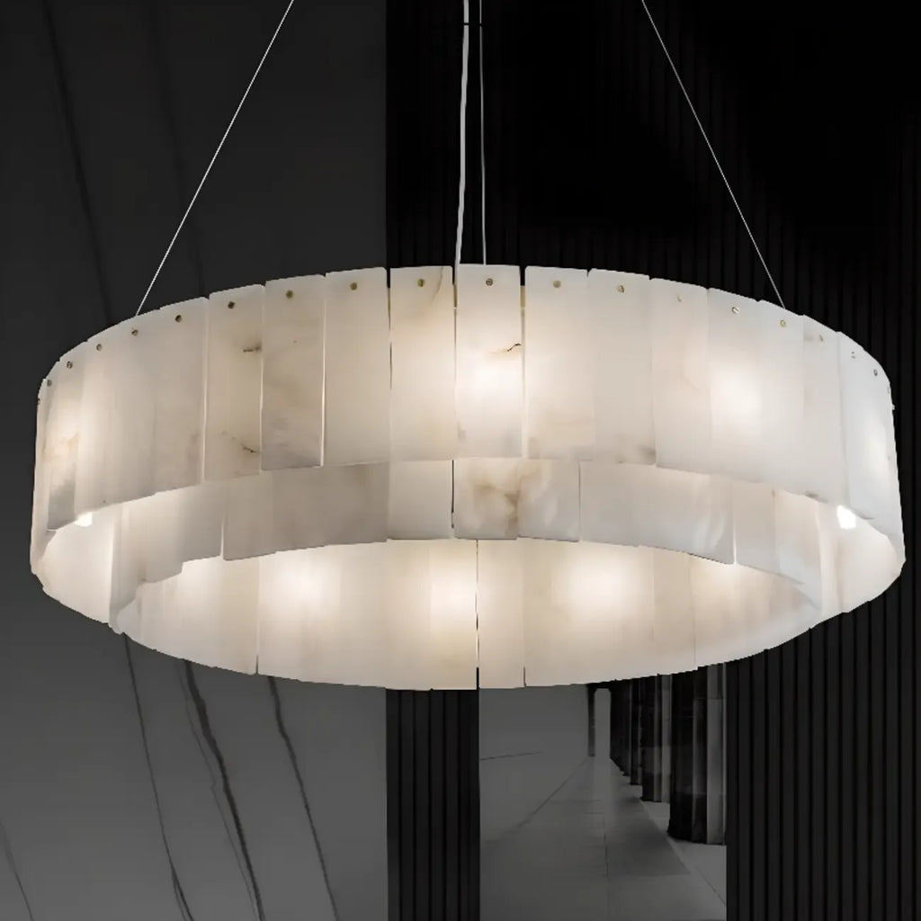 Lampadario a tamburo in alabastro con cerchi in metallo bianco a 2 livelli