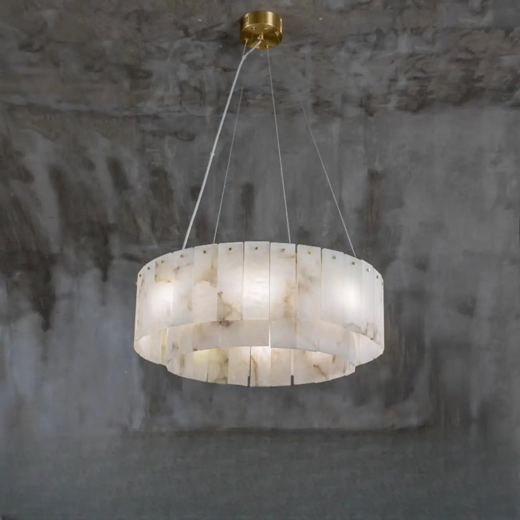 Lampadario a tamburo in alabastro con cerchi in metallo bianco a 2 livelli