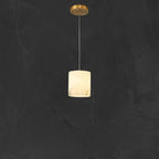 Suspension carrée en pierre dorée à 1 lumière