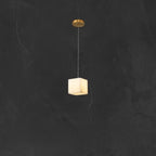 Suspension carrée en pierre dorée à 1 lumière