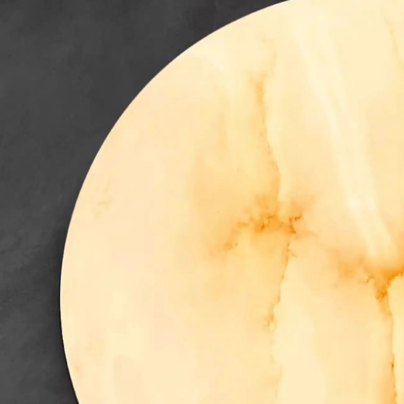 Suspension carrée en pierre dorée à 1 lumière