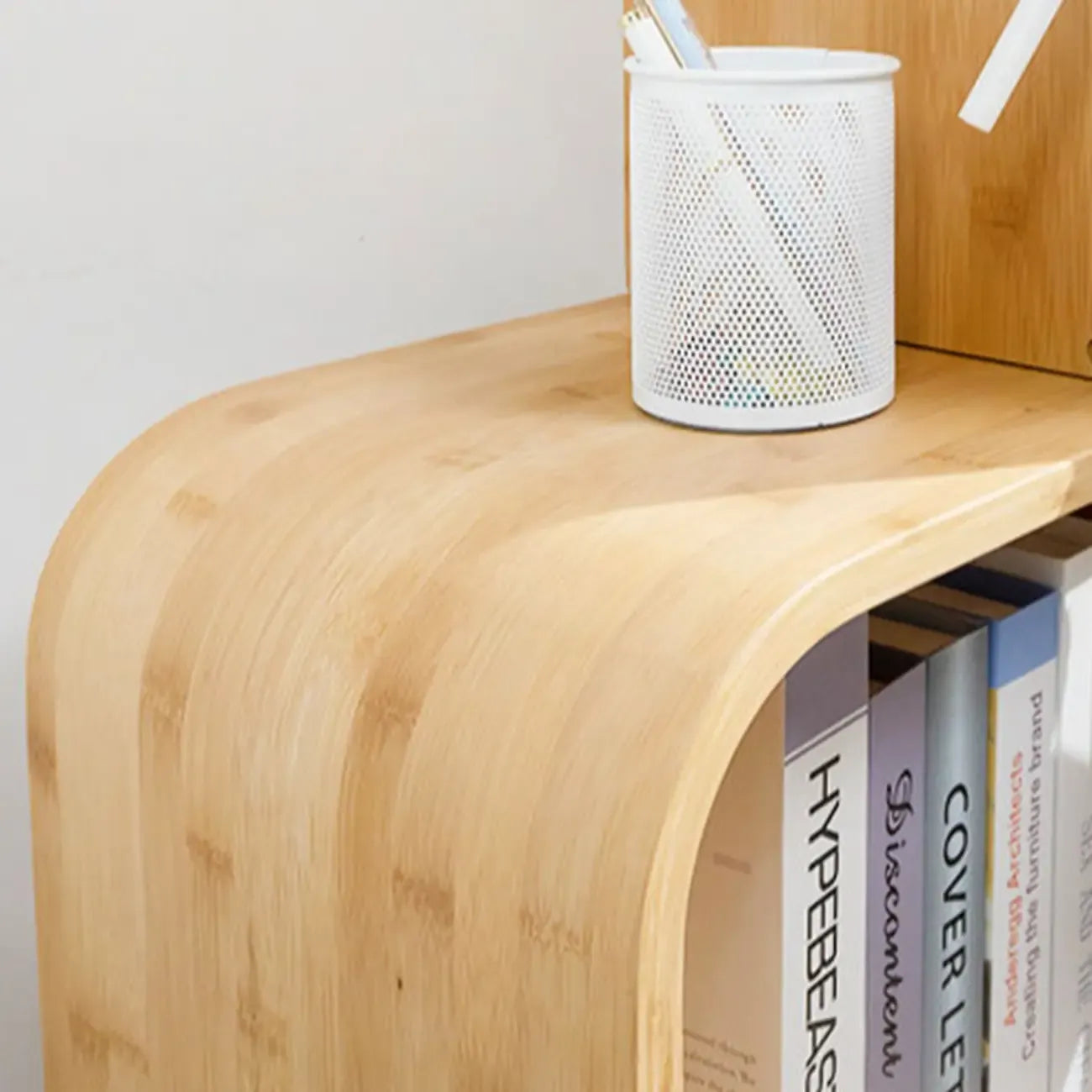 Bibliothèque artistique Oka moderne à cube ouvert géométrique