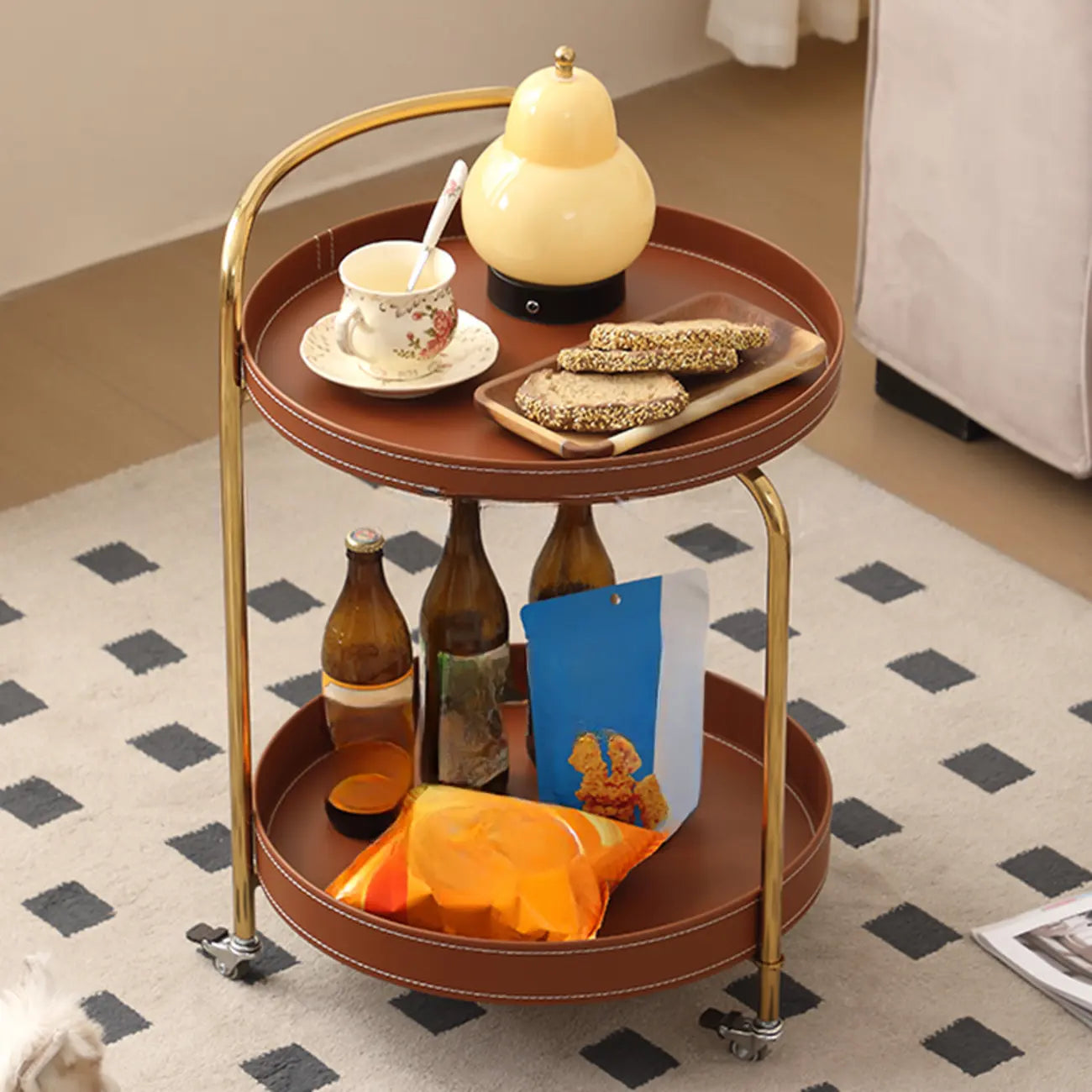 Table d'appoint ronde mobile à 2 niveaux en cuir marron et métal