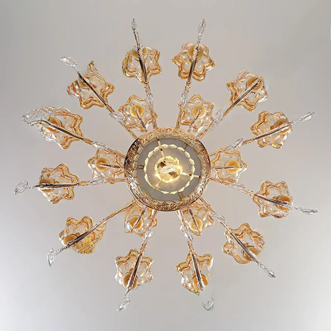 Lampadario regolabile di lusso a forma di fiore dorato con vetro trasparente