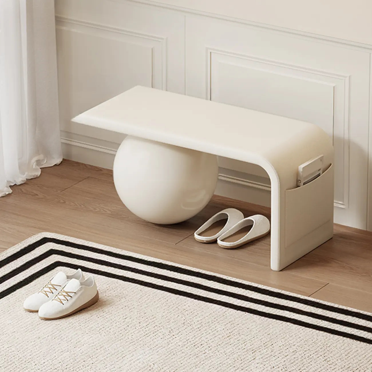 Banc décoratif carré en bois et cuir avec coussins