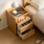 Table de chevet à plusieurs tiroirs en bois naturel avec plateau en verre