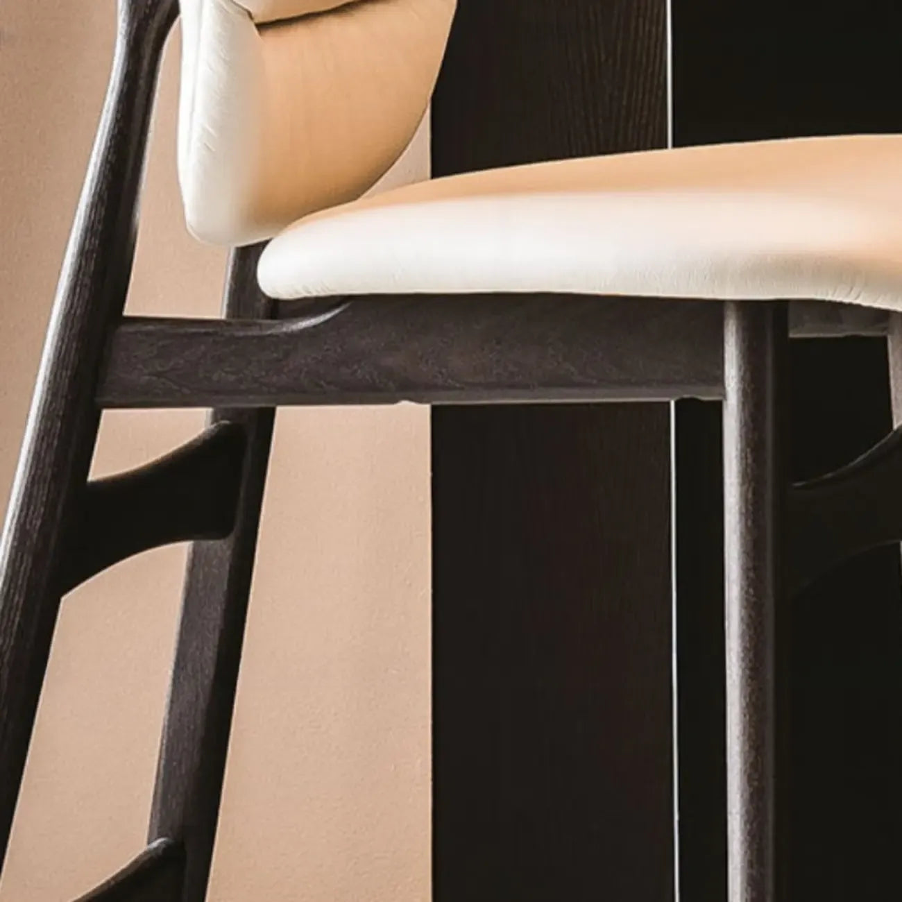Tabourets de bar modernes en cuir de vachette pleine fleur pour la maison