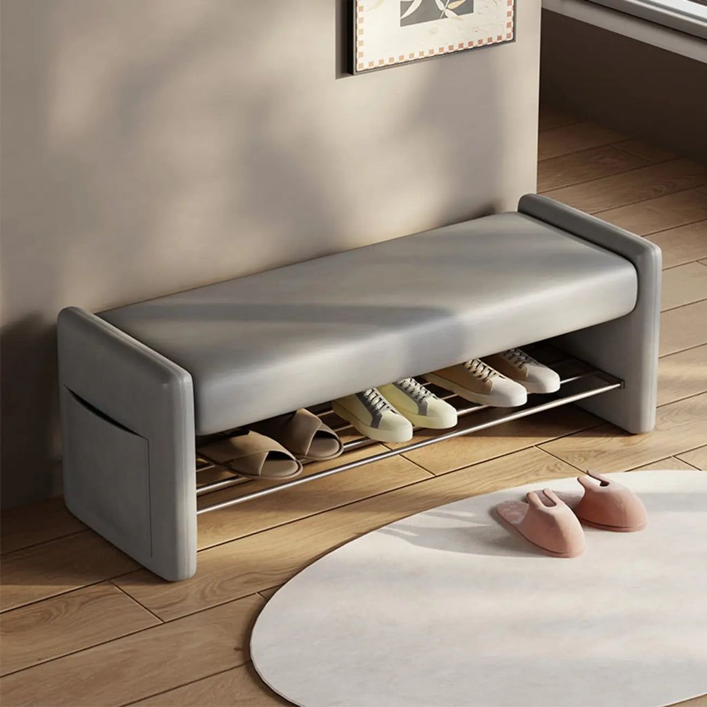 Banc contemporain petit modèle capitonné avec assise rembourrée