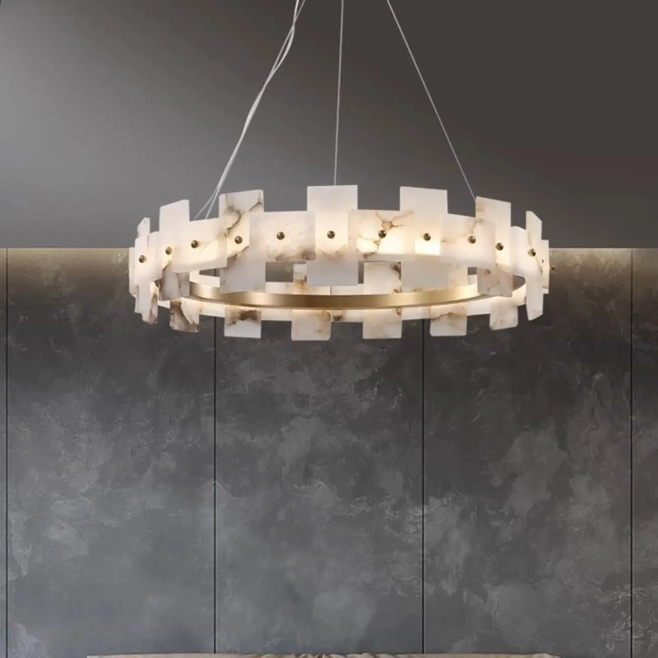 Lustre géométrique à un niveau en pierre, or et blanc, avec éclairage LED.