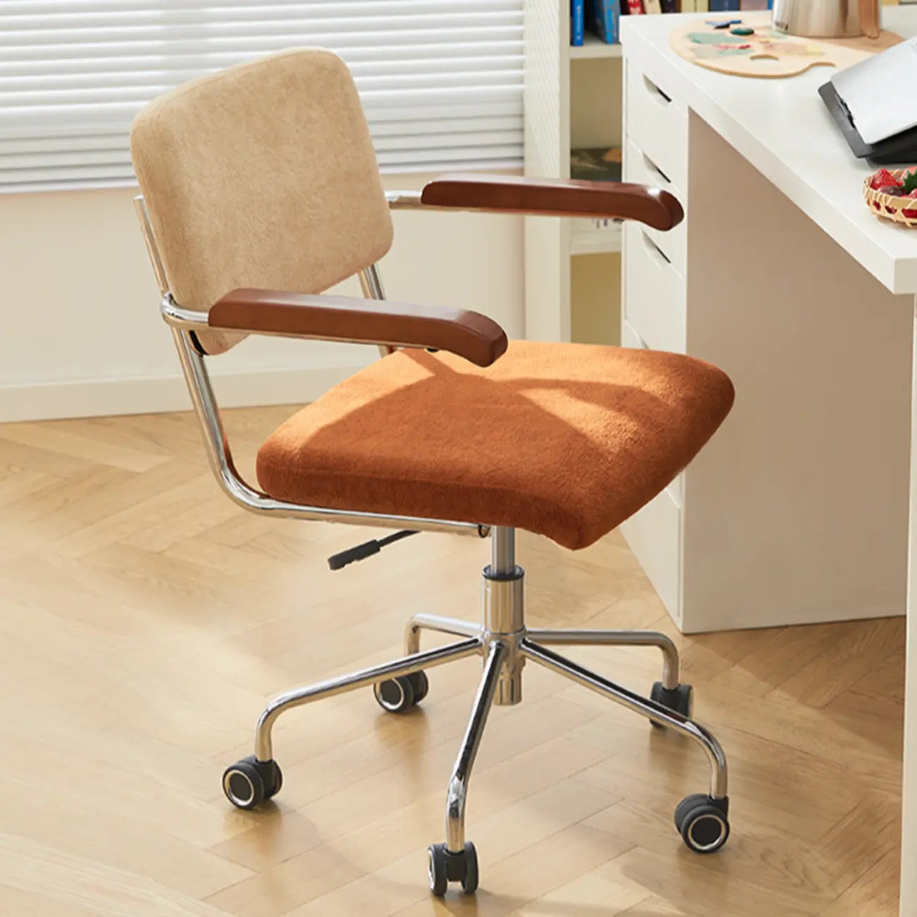 Chaise de bureau moderne réglable en tissu et structure métallique
