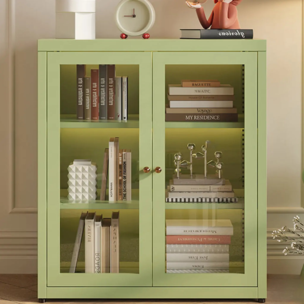 Bibliothèque moderne à trois étagères avec porte en verre et cadre en acier vert