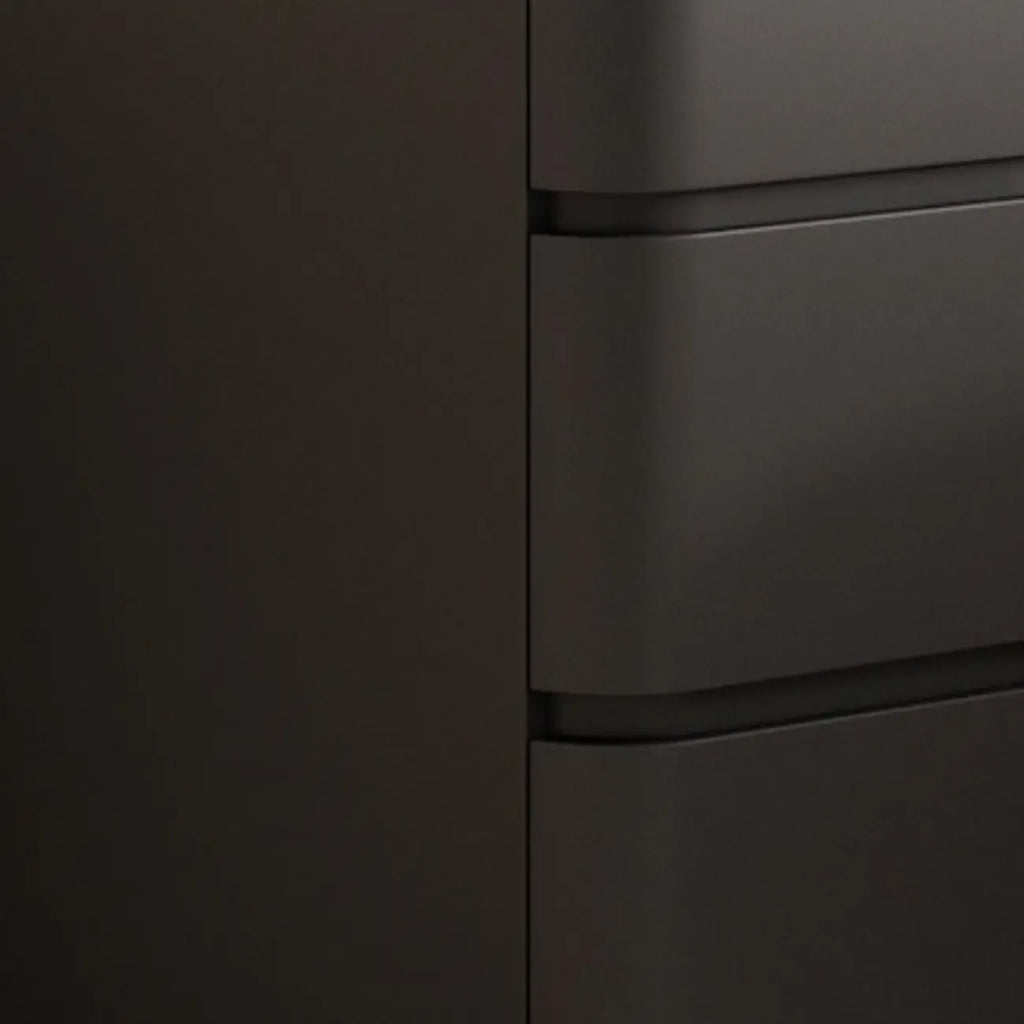 Comodino nero stretto in legno con 3 cassetti e inserti in pelle