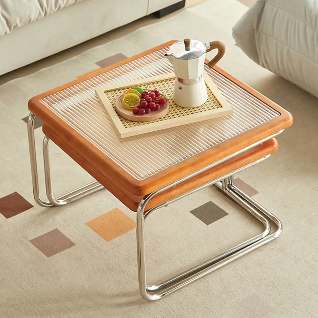 Table basse gigogne carrée en rotin finition cerisier et verre