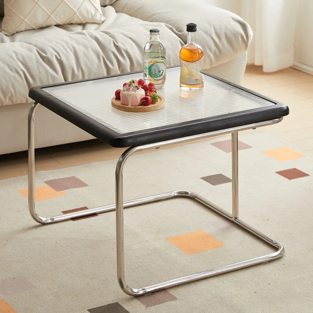 Table basse gigogne carrée en rotin finition cerisier et verre