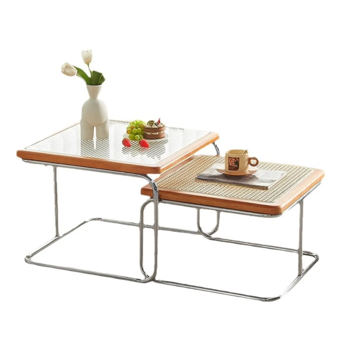 Table basse gigogne carrée en rotin finition cerisier et verre