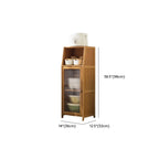 Buffet minimaliste en bambou brun avec portes vitrées