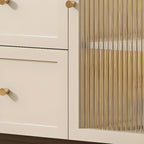 Buffet de cuisine minimaliste blanc cassé avec façade en verre arqué