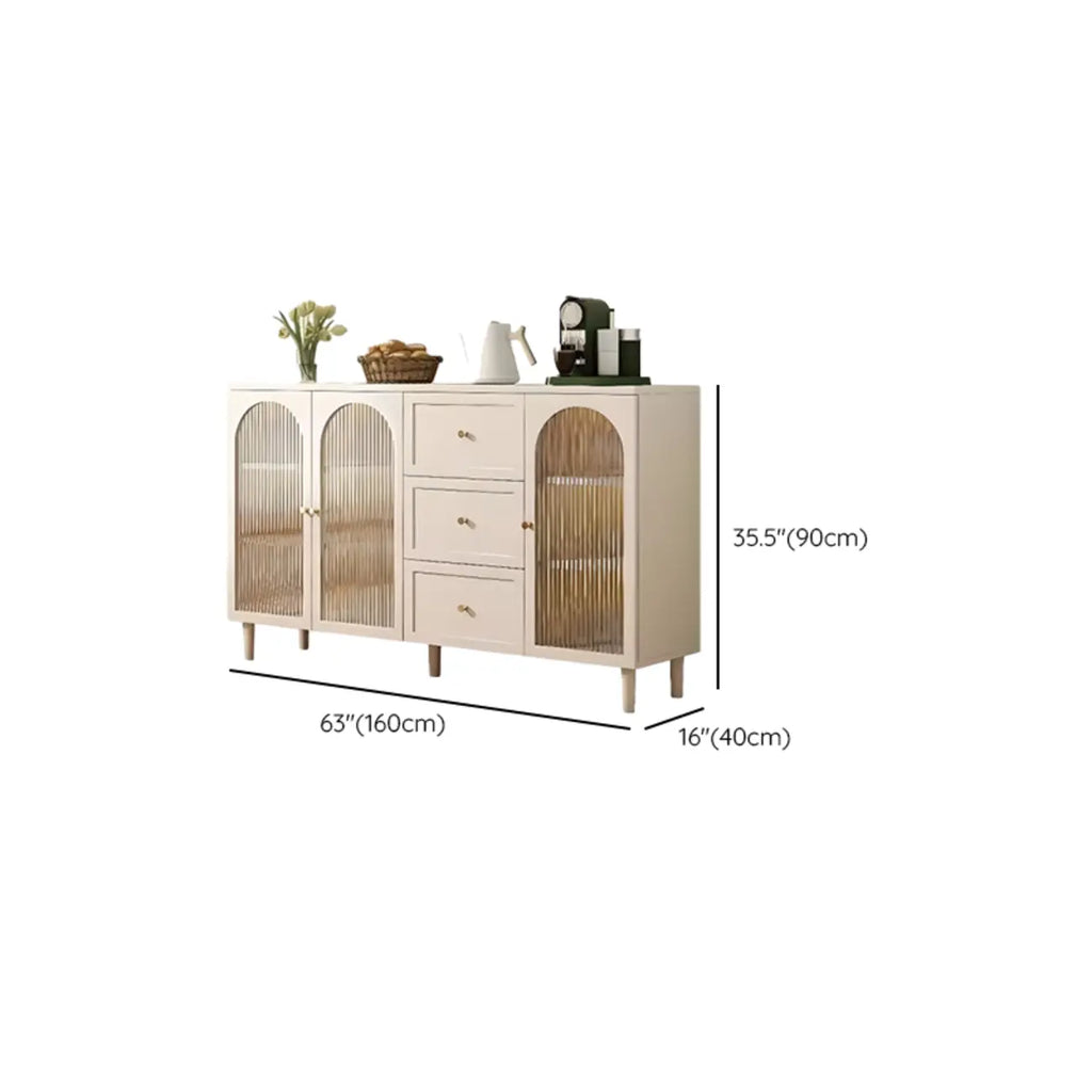 Buffet de cuisine minimaliste blanc cassé avec façade en verre arqué