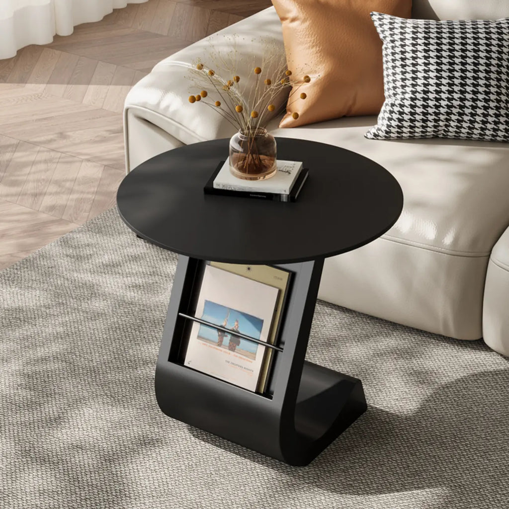 Table d'appoint de rangement moderne en forme de C avec plateau en pierre noire