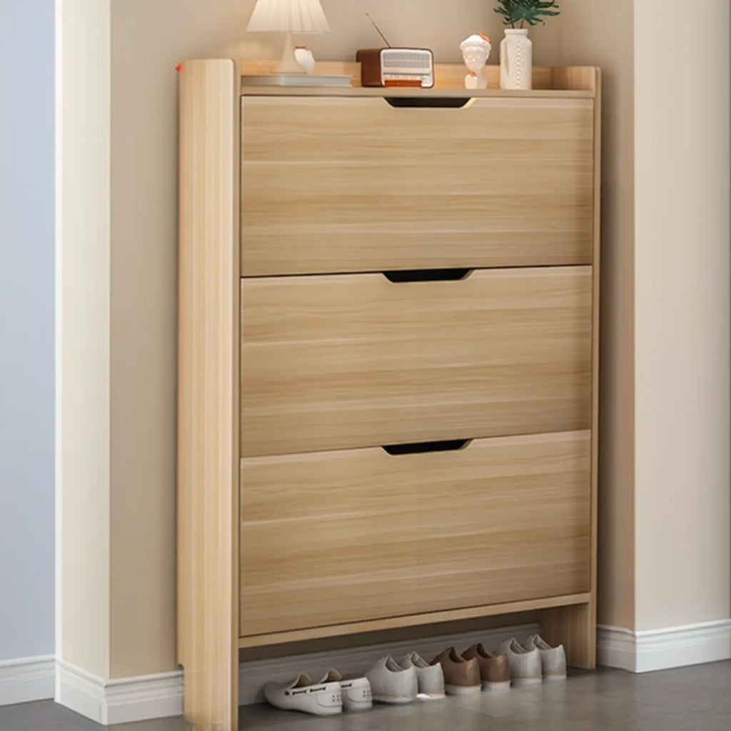 Meuble à chaussures minimaliste et efficace en bois à ouverture frontale réglable