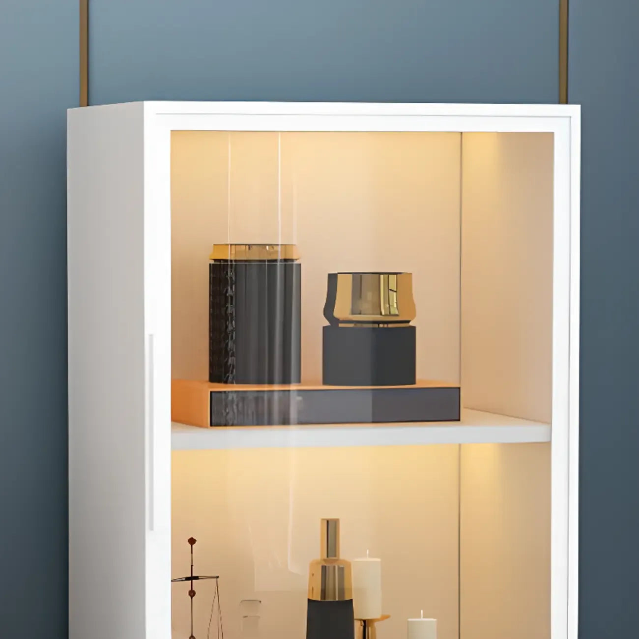 Étagère métallique moderne au sol avec portes vitrées, vitrine