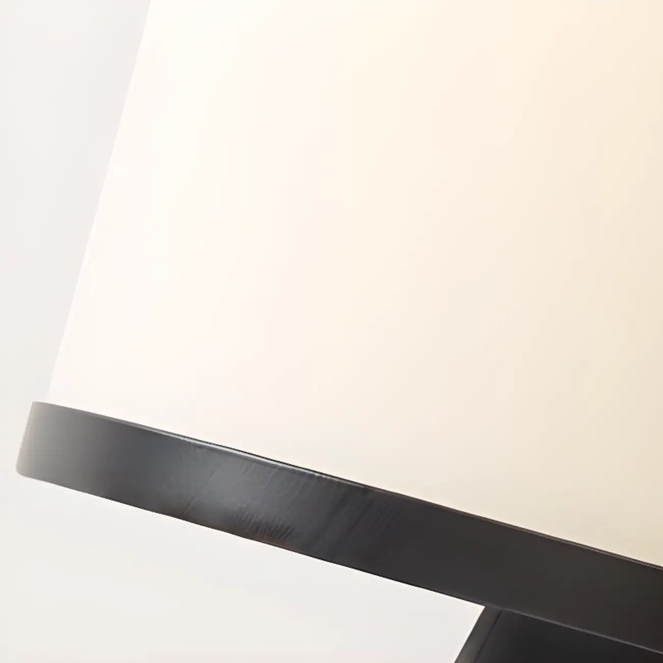 Lampadaire en bois avec abat-jour en tissu géométrique moderne