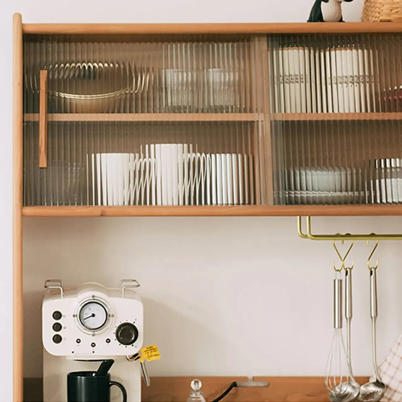 Buffet à 4 tiroirs en bois naturel de style milieu du siècle