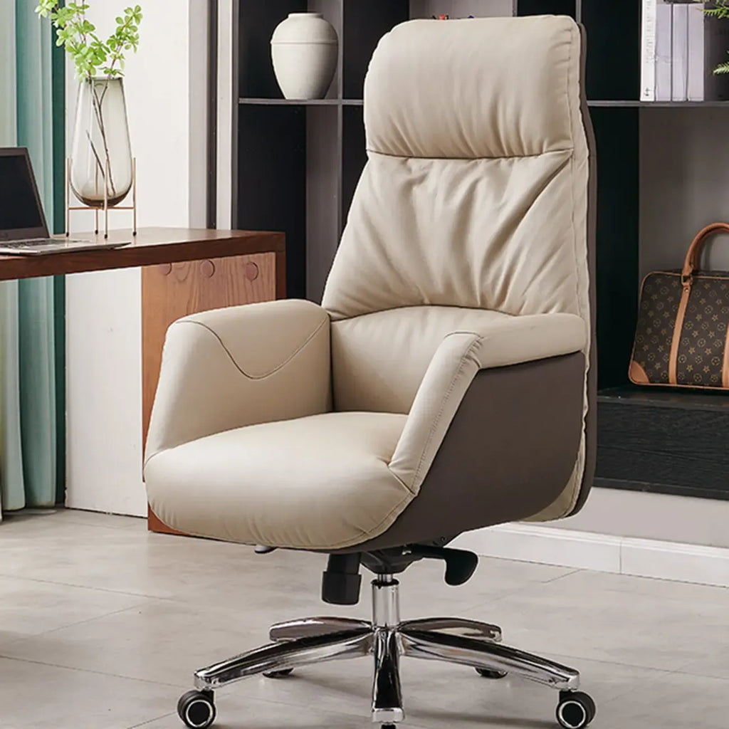 Fauteuil pivotant ergonomique en cuir véritable beige avec dossier haut
