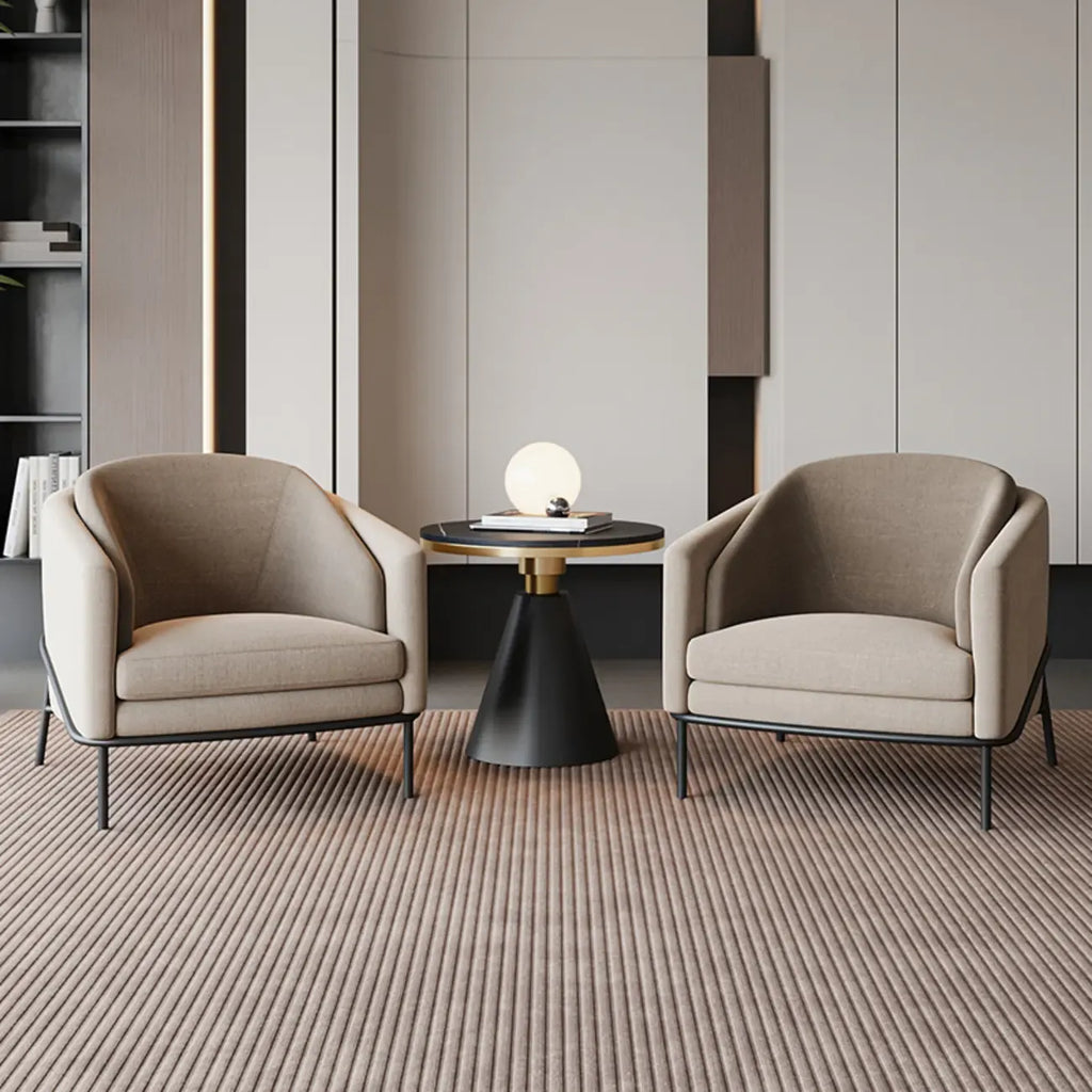 Fauteuil tonneau moderne recouvert de tissu kaki