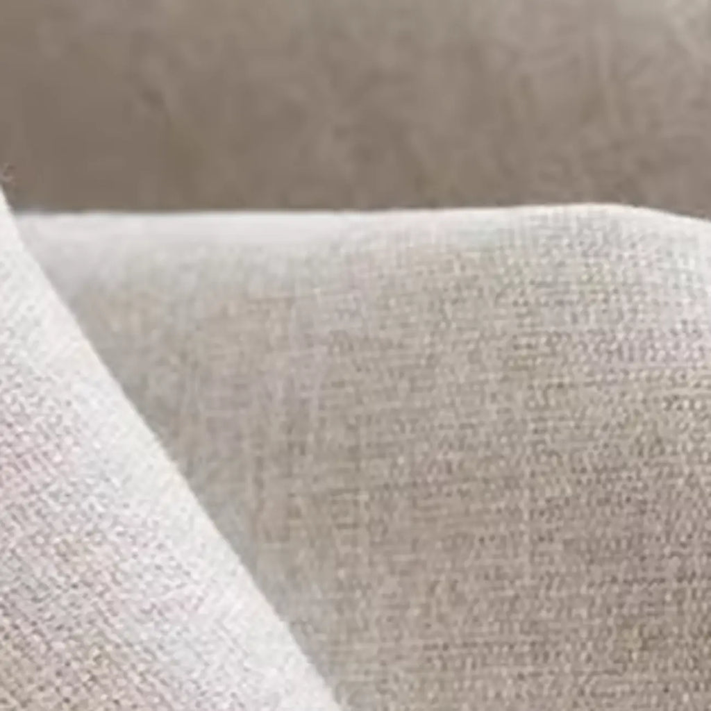 Fauteuil tonneau moderne recouvert de tissu kaki