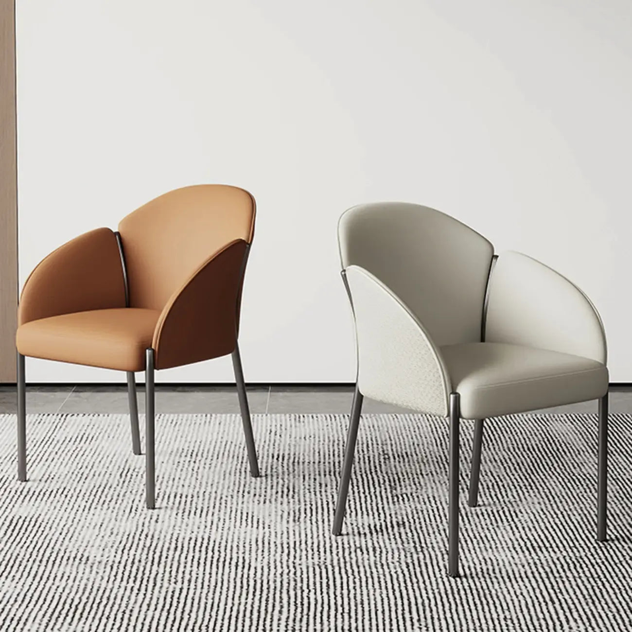 Chaise de salle à manger Art Déco en cuir à dossier bas avec accoudoirs