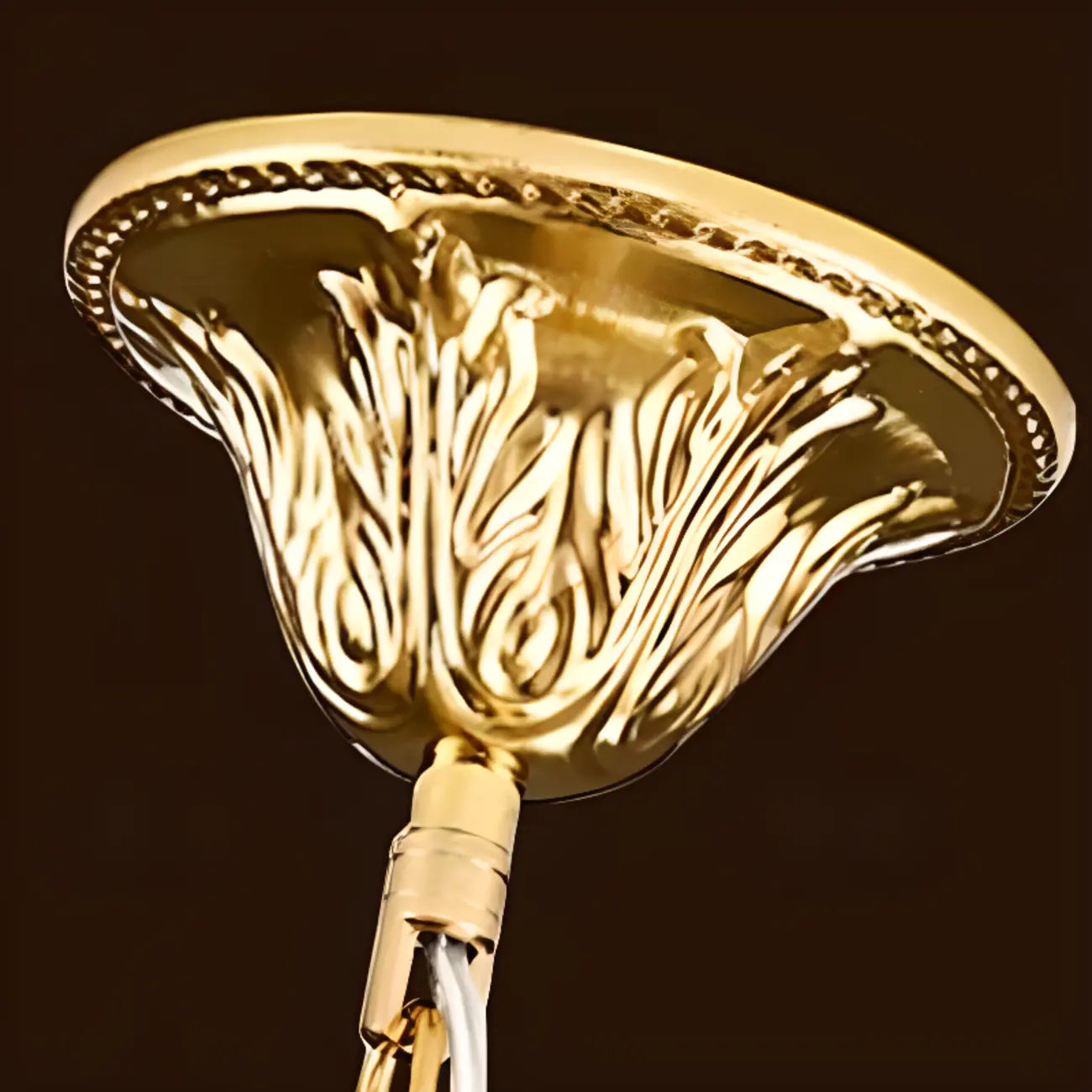 Lustre suspendu rond luxueux en cristal doré et feuilles de feuille