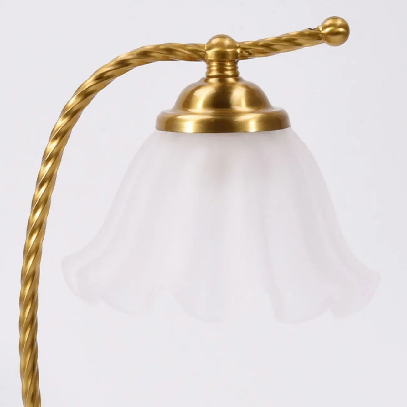Lampe de chambre enfant en verre dépoli avec LED et fleur dorée