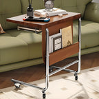 Table d'appoint en forme de C avec plateau en bois brun et roulettes