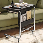Table d'appoint en forme de C avec plateau en bois brun et roulettes