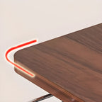 Table d'appoint en forme de C avec plateau en bois brun et roulettes