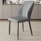 Chaise de salle à manger moderne à oreilles, revêtue de similicuir et dotée de pieds en métal