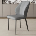 Chaise de salle à manger moderne à oreilles, revêtue de similicuir et dotée de pieds en métal