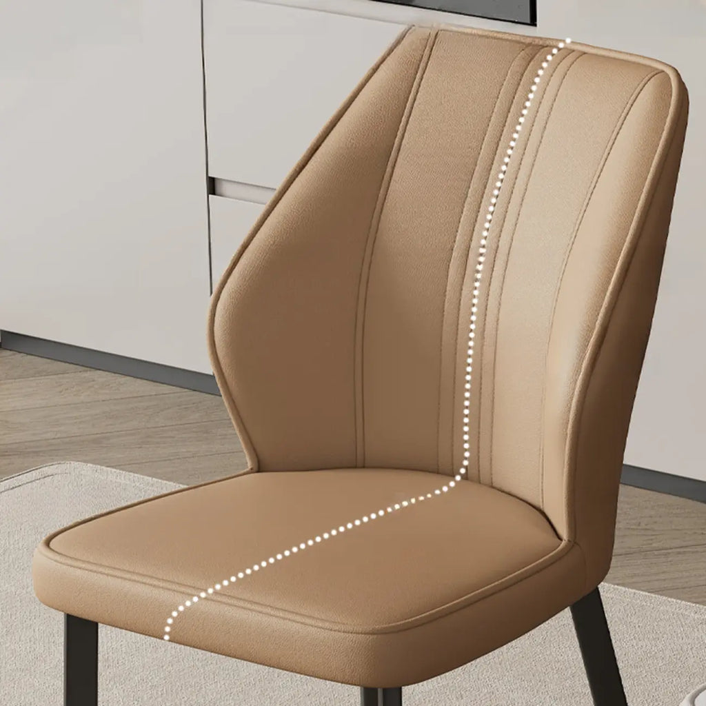 Chaise de salle à manger moderne à oreilles, revêtue de similicuir et dotée de pieds en métal