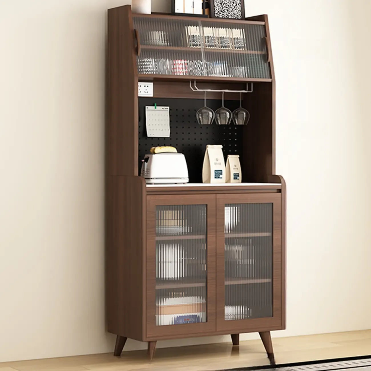 Buffet de cuisine en bois brun avec tiroir