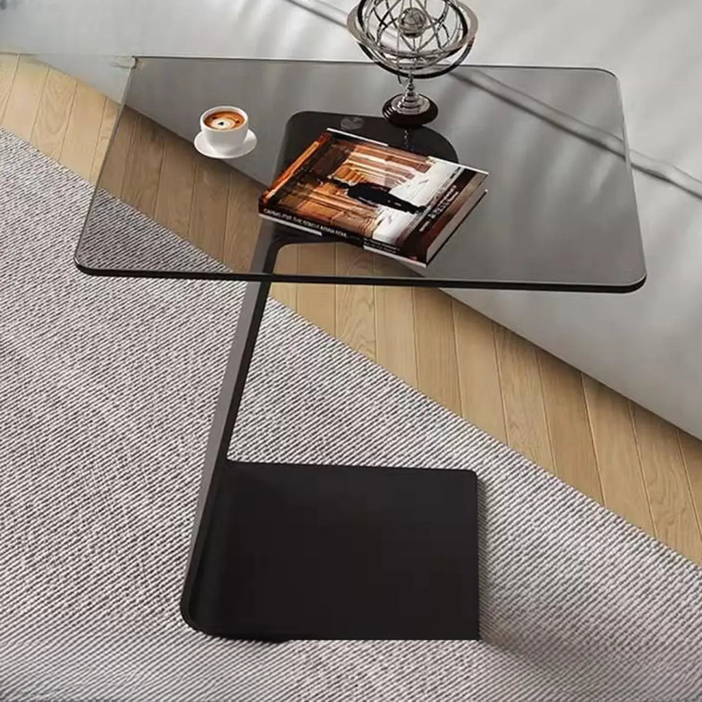 Table d'appoint en métal avec plateau en verre noir en forme de C pour salon
